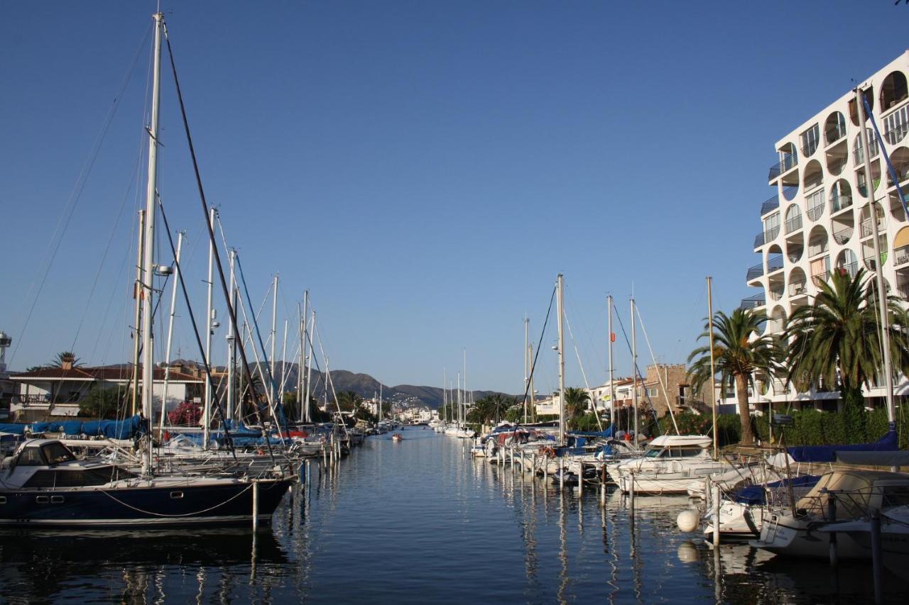 Empuriabrava Apartaments - Nº2 Εξωτερικό φωτογραφία